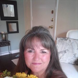 Meet your Posher, Vickie